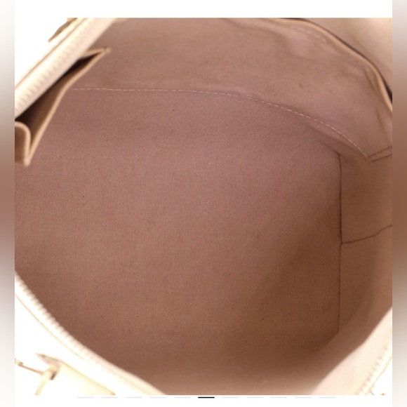 🚨🚨SALE! 6pc. LV Lockit Epi PM bag Sliver lock- 2keys-Dust bag- unbranded chain - Picture 5 of 11